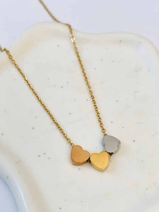 Collar Triple Corazón