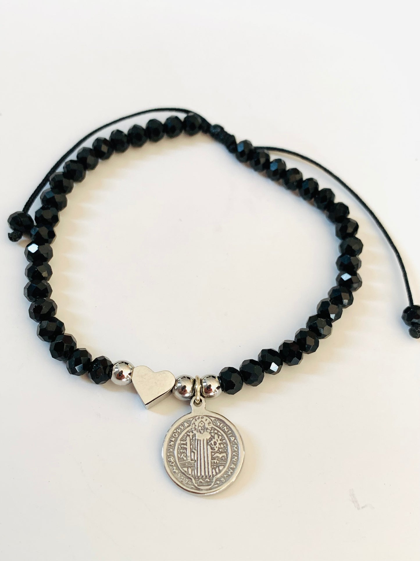Pulsera San Benito y corazon